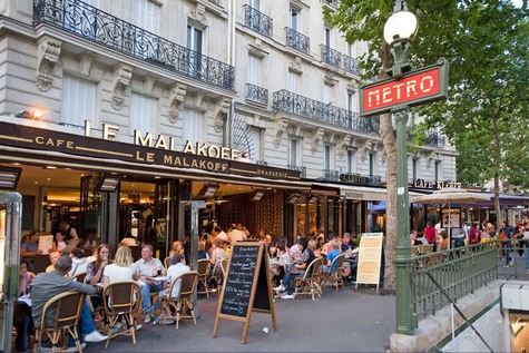 Neuro-placemaking: Three Reasons Why We’re Neurologically Predisposed to Love Parisian Cafes